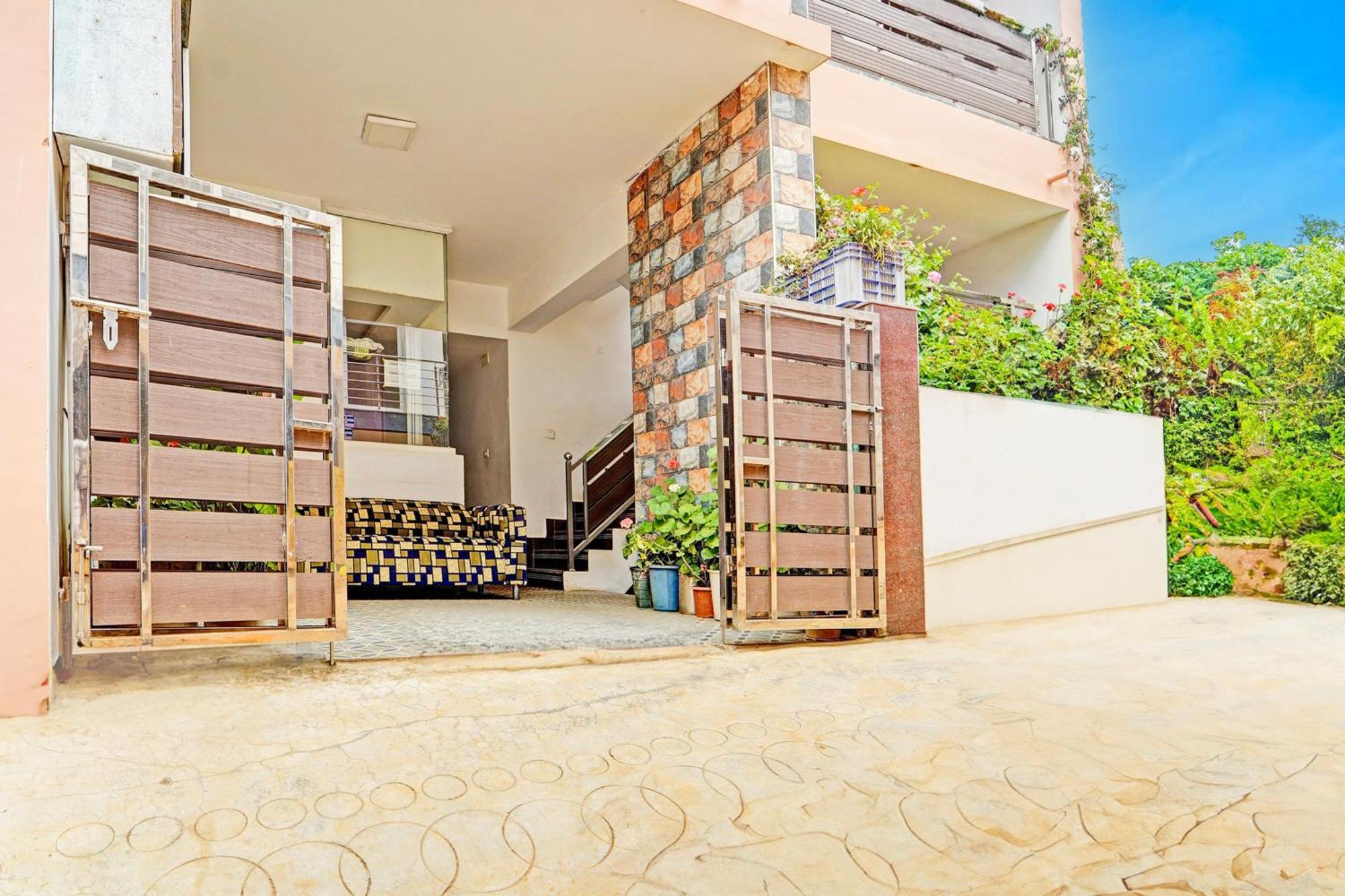 Hotel O Vijaynagar Road Formerly Anmol Peace Stay Udagamandalam Exterior photo